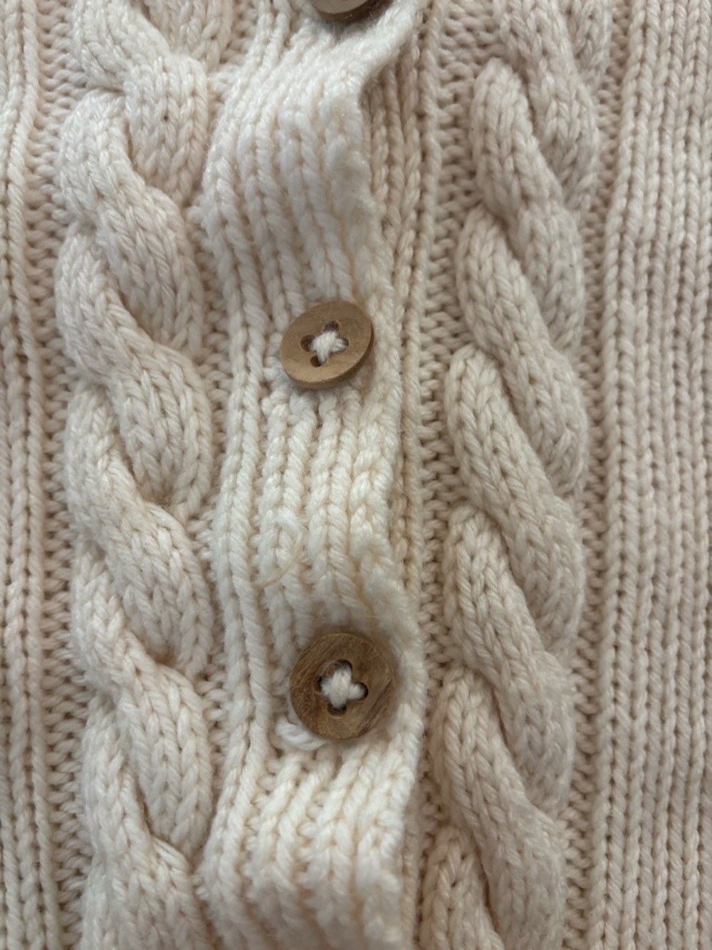 Vintage 1950’s hand knit Cable Knit Irish wool Cream Cardigan sweater size S - Picture 11 of 15